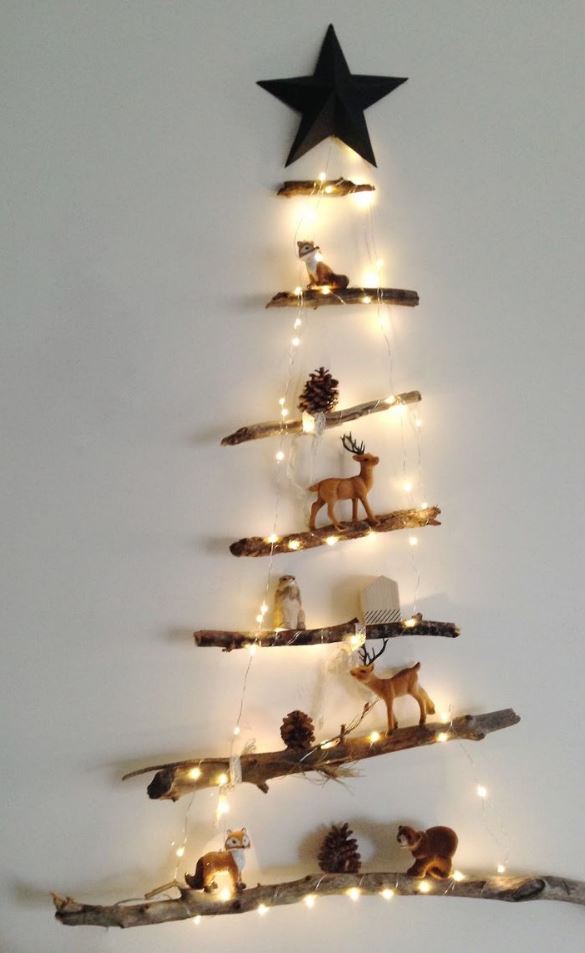 30 awesome christmas wall decor ideas 13.jpg