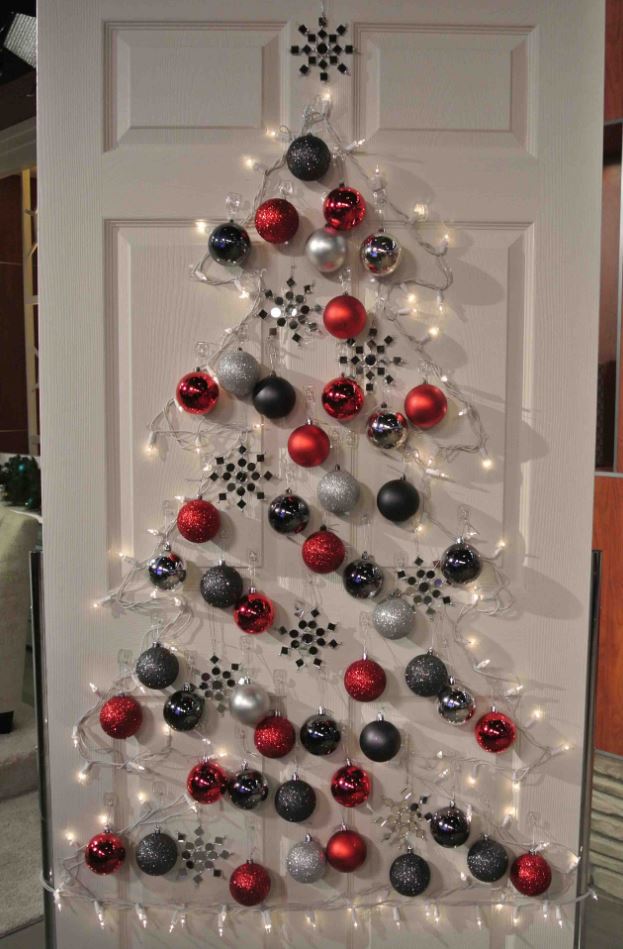 30 awesome christmas wall decor ideas 26.jpg