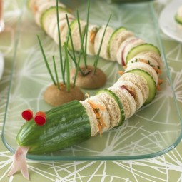 Kindergeburtstag schlange aus sandwiches.jpg