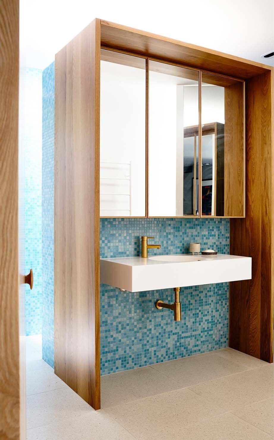 Mid century modern bathroom ideas 05 1 kindesign.jpg