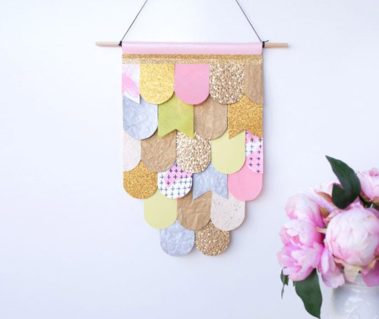 Use colored paper to make a wall hanging.jpg